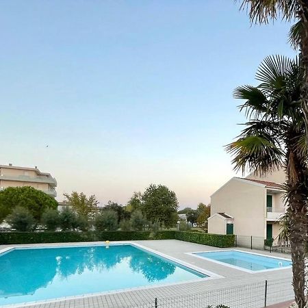 Apartment Caorle De Lux Swimming Pool, Parking, Garden Kültér fotó