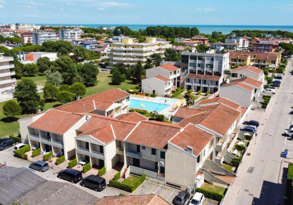 Apartment Caorle De Lux Swimming Pool, Parking, Garden Kültér fotó