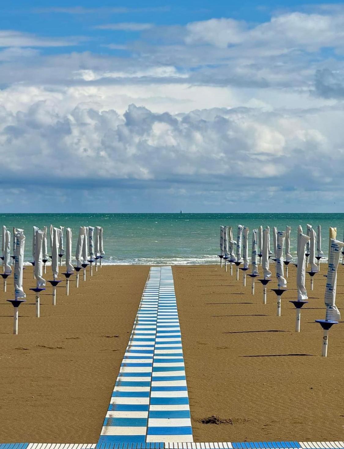 Apartment Caorle De Lux Swimming Pool, Parking, Garden Kültér fotó