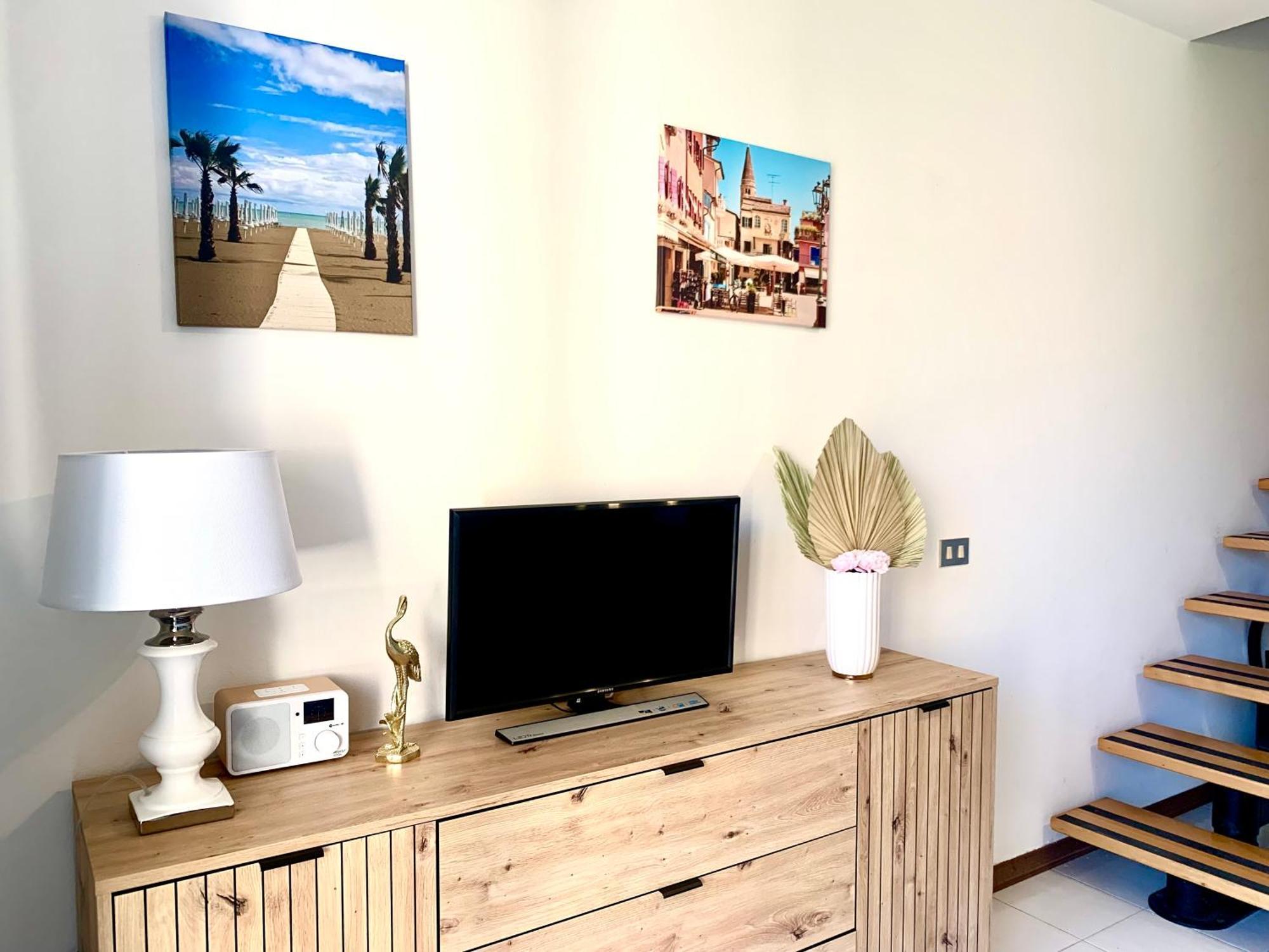 Apartment Caorle De Lux Swimming Pool, Parking, Garden Kültér fotó